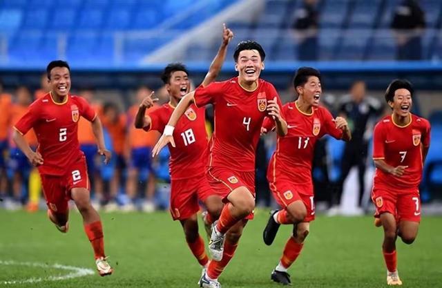 包含2002世界杯20周年：中国足球的巅峰与低谷的词条